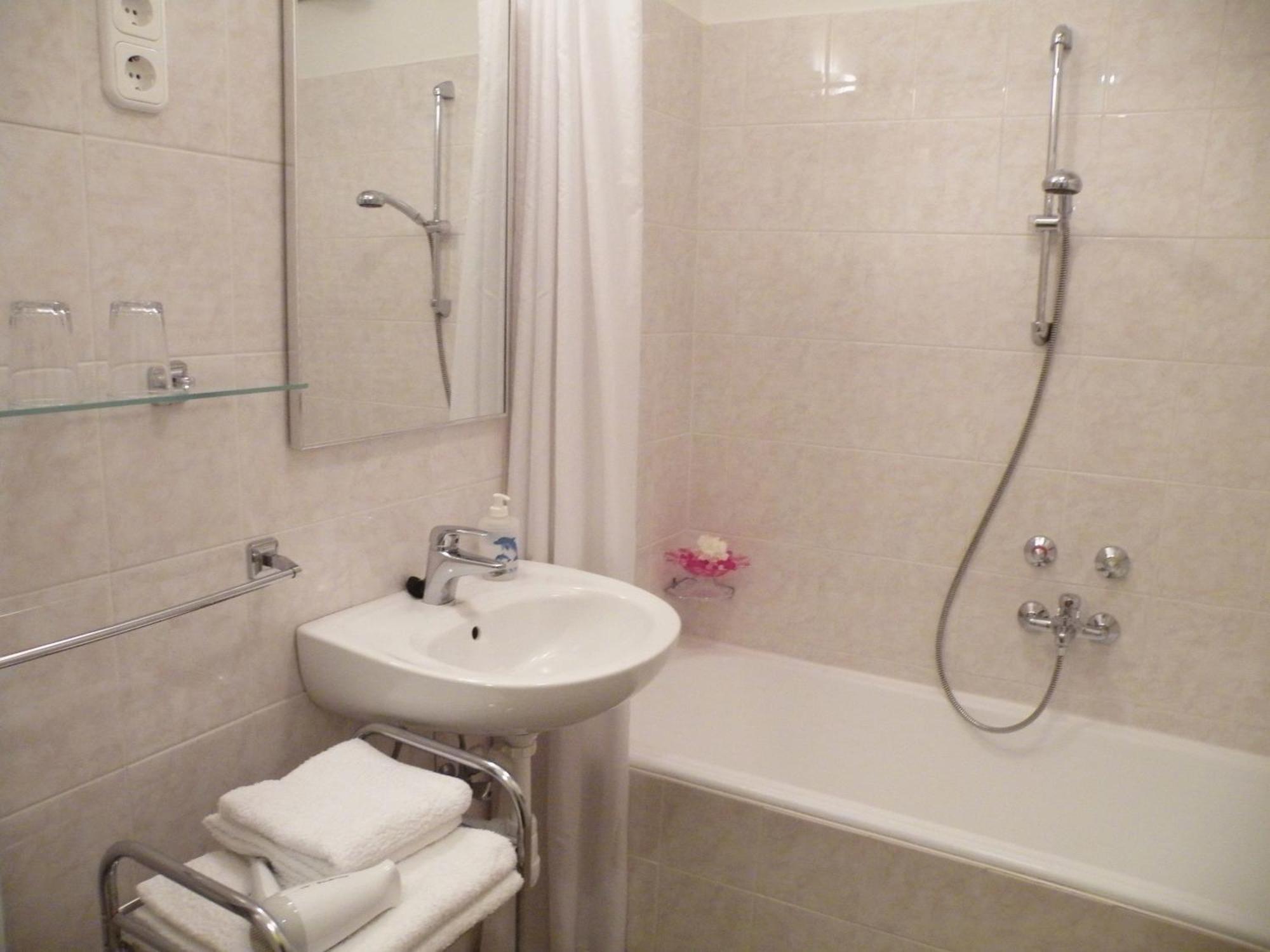 Apartment Buda بودابست المظهر الخارجي الصورة