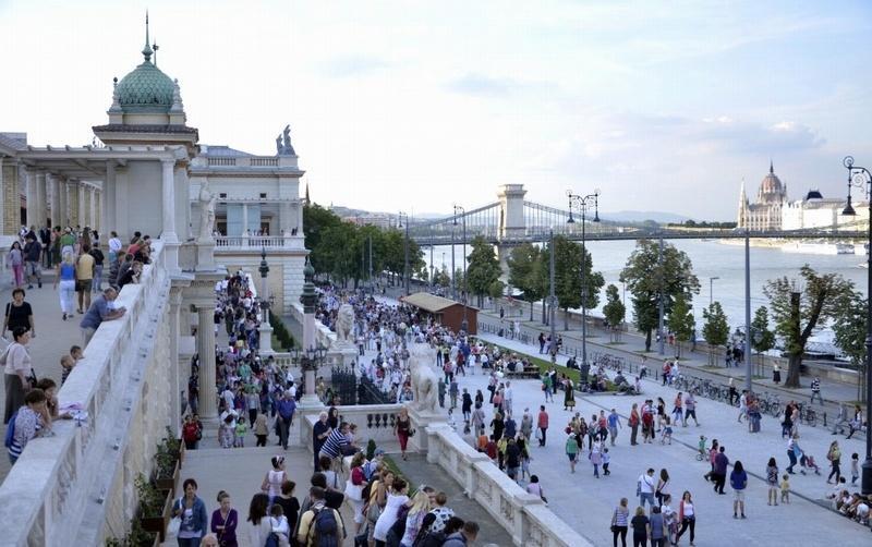 Apartment Buda بودابست المظهر الخارجي الصورة