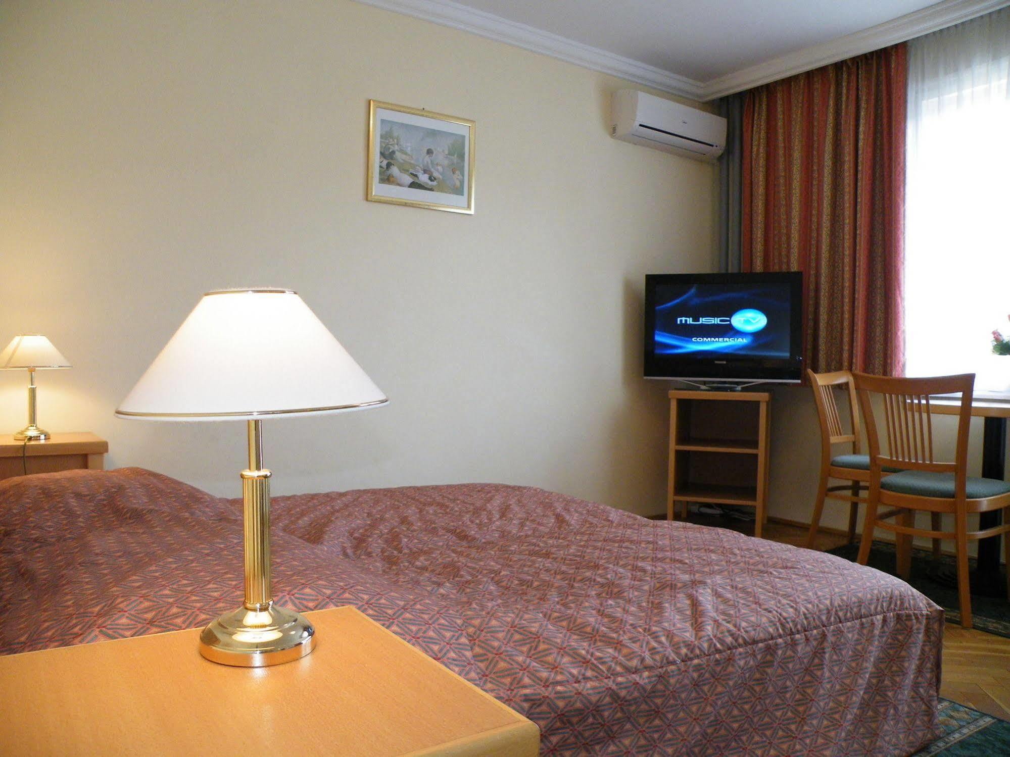 Apartment Buda بودابست المظهر الخارجي الصورة